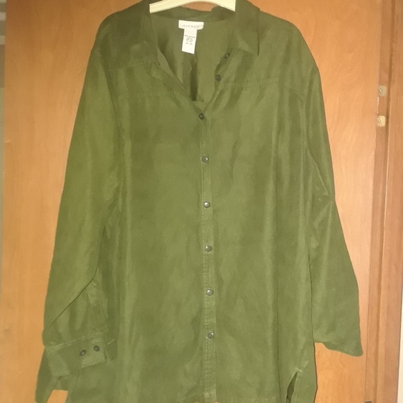 Avenue Tops - Hunter green top